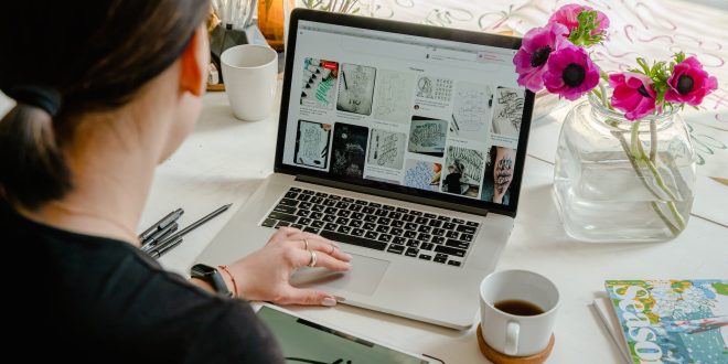 sanat ve dijital donusum sanatin internet caginda yeniden tanimlanmasi