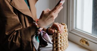 oppo find n2nin tasarimi ve ergonomisi sik ve kullanisli bir cihaz